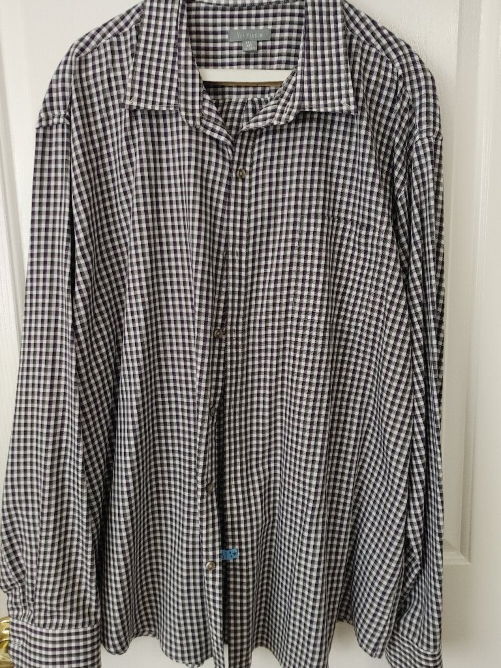 ANY 3 MENS SHIRTS 3 FOR $25    Van Huesen XXL
